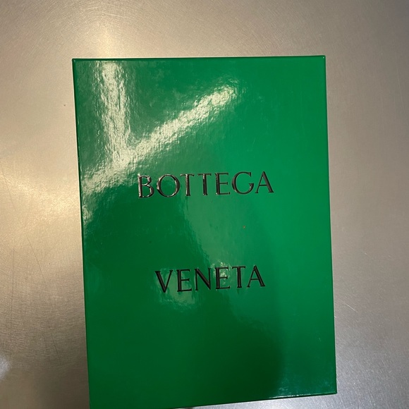 Bottega Veneta Lido Sandal - Picture 9 of 13